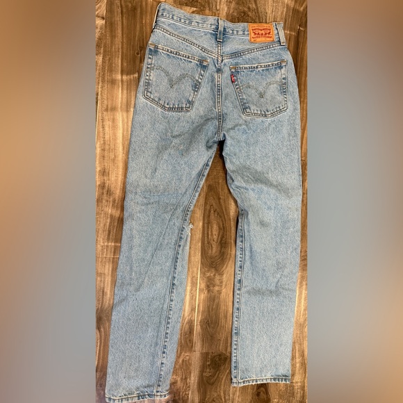 Levi’s Premium 501 Distressed Button-Fly Jeans – W26 L30 - Picture 2 of 4